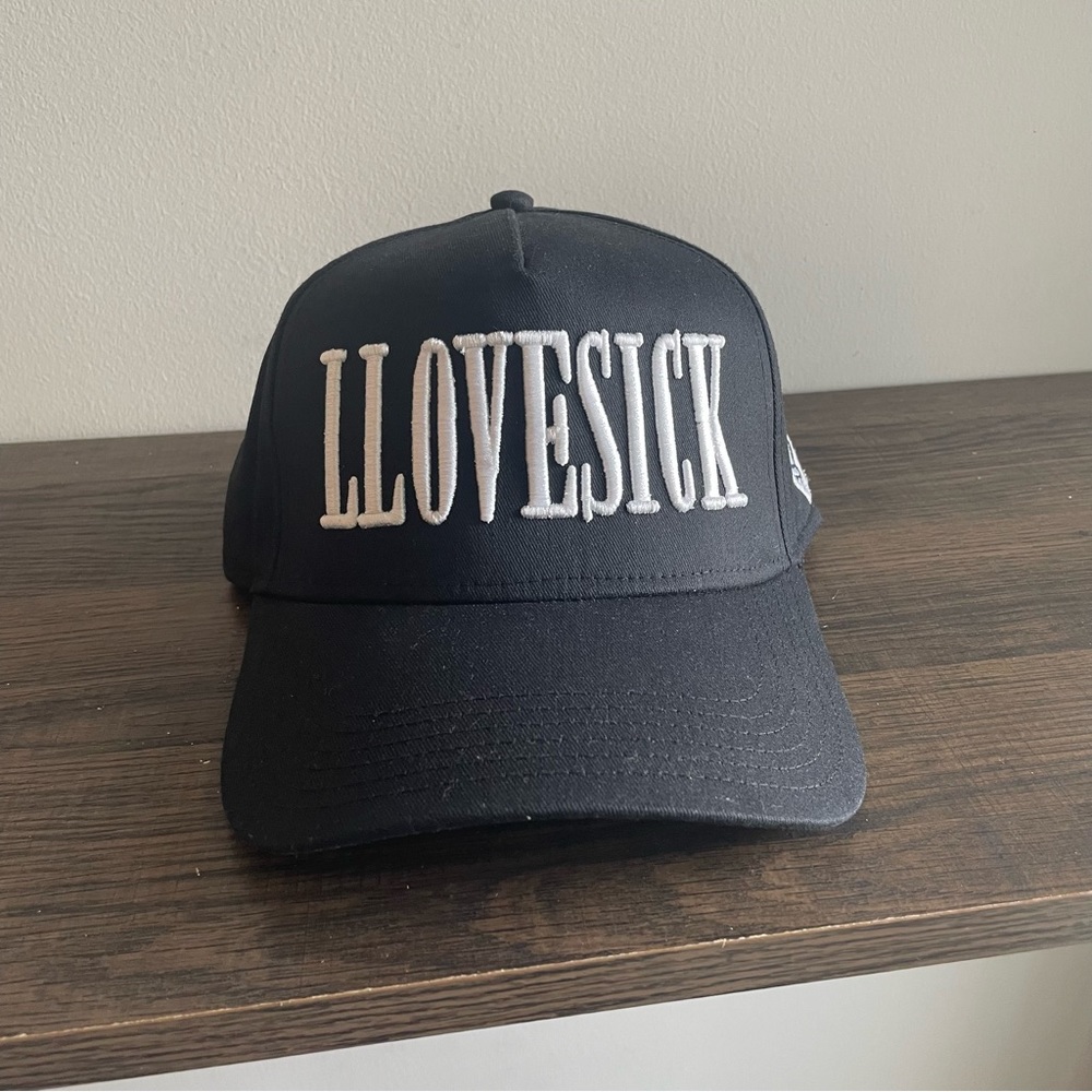 LLOVESICK Black Embroidered Baseball Cap